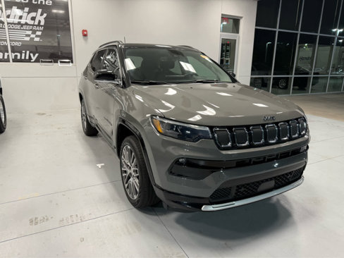 Certified 2022 Jeep Compass Limited w/ Elite Group image 2