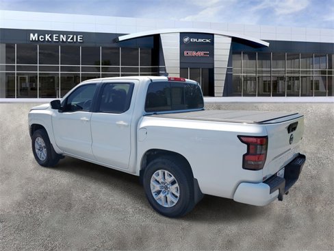Used 2022 Nissan Frontier SV w/ Technology Package image 3