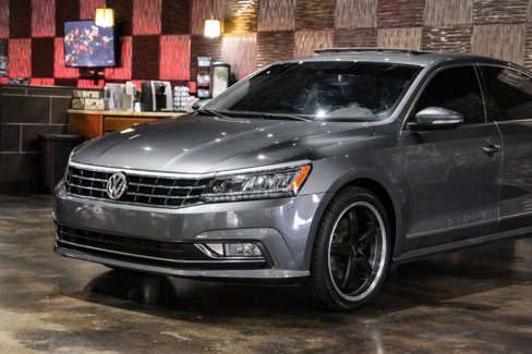 Used 2017 Volkswagen Passat 1.8T SE w/ SE Lighting Package image 8