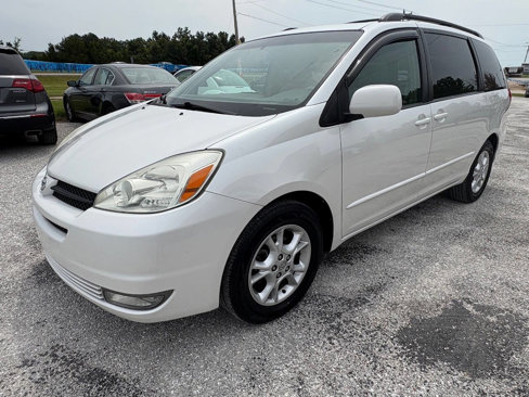 Used 2004 Toyota Sienna XLE Limited image 4