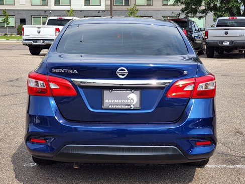 Used 2019 Nissan Sentra S image 9