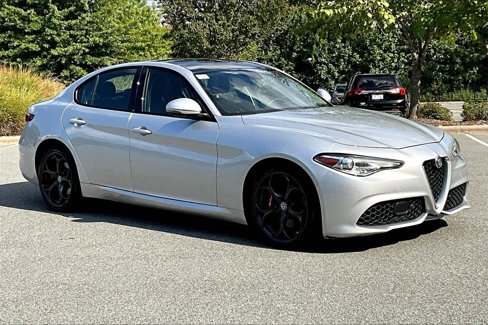 Used 2018 Alfa Romeo Giulia Ti Sport w/ Quick Order Package 22S Sport image 2