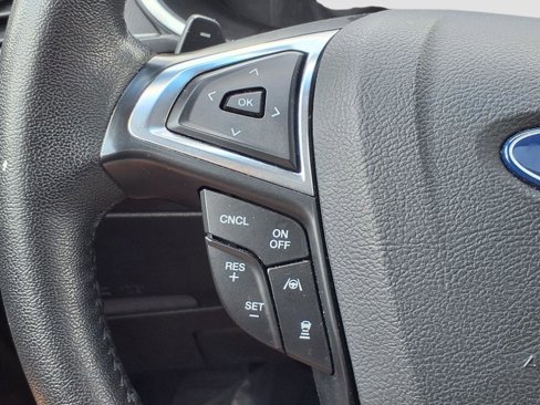 Used 2019 Ford Edge Titanium w/ Cold Weather Package image 18