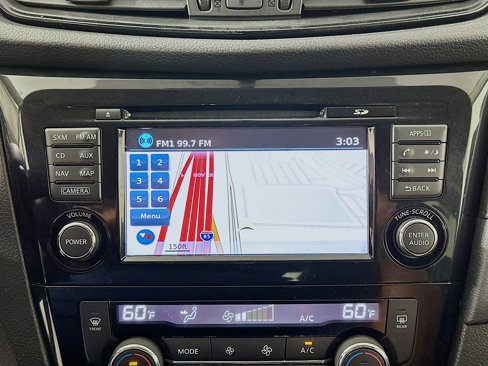 Used 2017 Nissan Rogue SV w/ SV Premium Package image 21