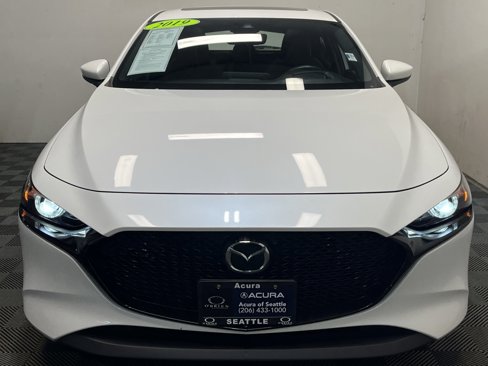 Used 2019 MAZDA MAZDA3 AWD Hatchback w/ Premium Pkg image 2