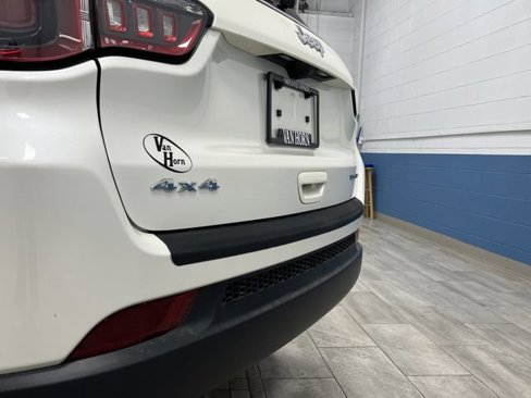 Certified 2018 Jeep Compass Limited w/ Navigation Group image 34