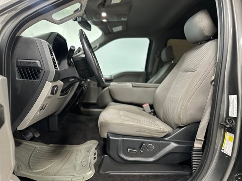Used 2016 Ford F150 XLT w/ Equipment Group 302A Luxury image 17