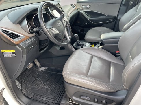 Used 2017 Hyundai Santa Fe Limited image 12
