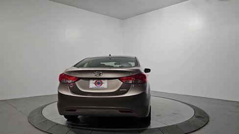 Used 2013 Hyundai Elantra Limited image 4