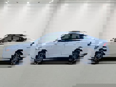 Used 2023 Honda Accord EX image 3