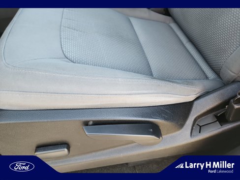 Used 2016 Chevrolet Colorado LT w/ LT Convenience Package image 14