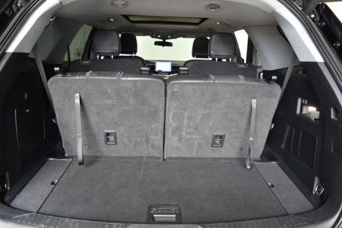 Used 2022 Ford Explorer XLT w/ Equipment Group 202A image 13