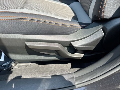 Used 2019 Subaru Crosstrek 2.0i Premium w/ Eyesight System image 12