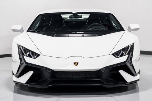 Used 2024 Lamborghini Huracan Tecnica image 8