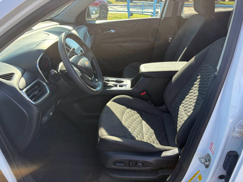 Used 2018 Chevrolet Equinox LT image 10