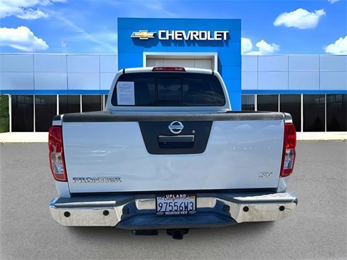 Used 2015 Nissan Frontier SV w/ SV Value Truck Package image 4