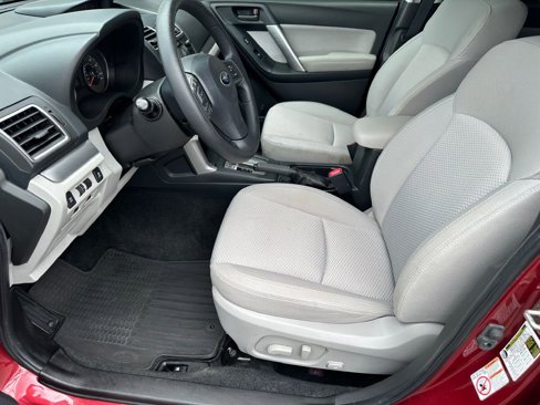 Used 2016 Subaru Forester 2.5i Premium image 10
