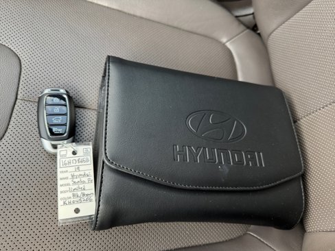 Used 2019 Hyundai Santa Fe Limited image 37
