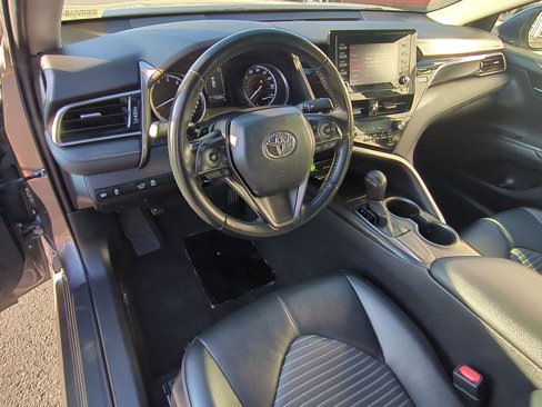 Used 2021 Toyota Camry SE image 16
