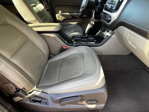 Used 2016 GMC Canyon SLT w/ Driver Alert Package image 44