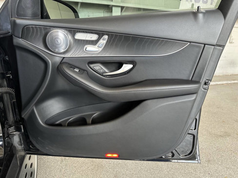 Used 2017 Mercedes-Benz GLC 300 4MATIC Coupe image 18