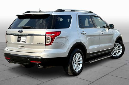 Used 2013 Ford Explorer XLT image 12