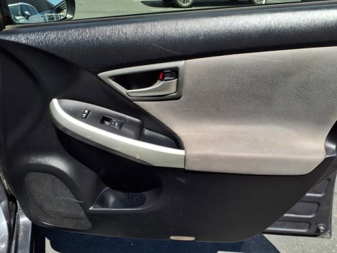 Used 2012 Toyota Prius Plug-In Hybrid image 24
