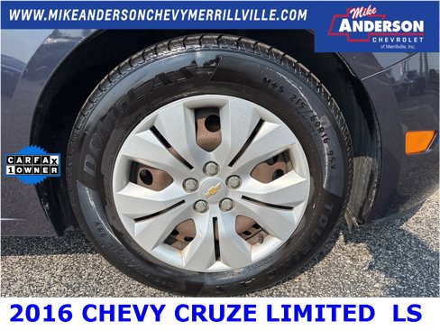 Used 2016 Chevrolet Cruze LS image 10
