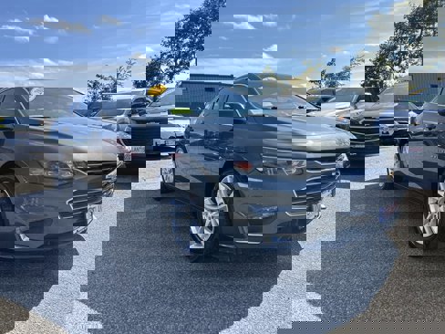 Used 2016 Chevrolet Malibu LT image 3