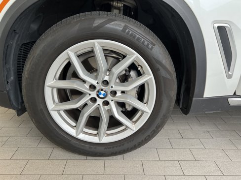 Used 2022 BMW X5 xDrive40i image 12