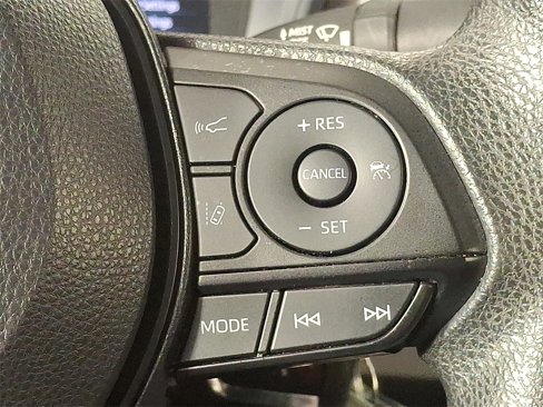 Used 2022 Toyota Corolla LE image 22
