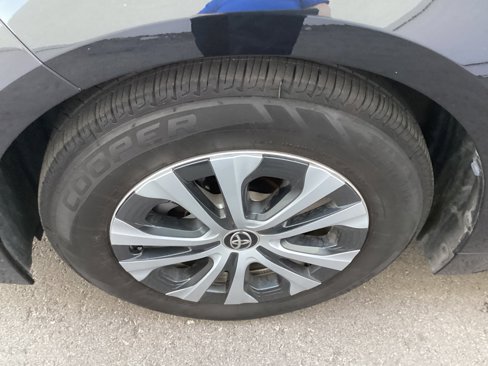 Certified 2021 Toyota Corolla LE image 13