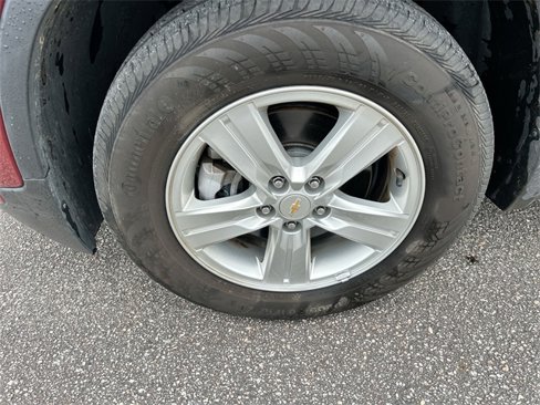 Used 2022 Chevrolet Trax LT w/ LT Convenience Package image 14