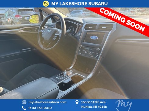 Used 2017 Ford Fusion SE w/ Fusion SE Technology Package image 14