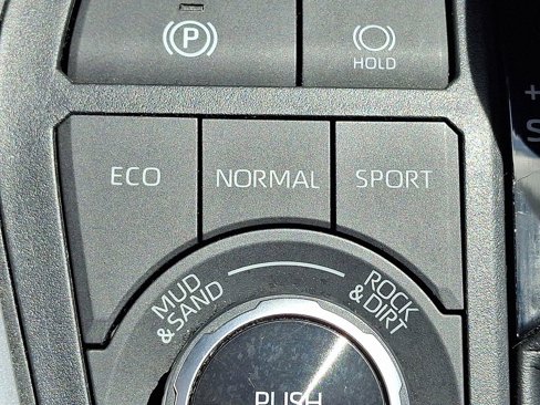 Used 2021 Toyota RAV4 Limited image 25