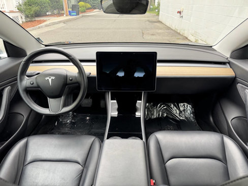 Used 2018 Tesla Model 3 Mid Range image 27