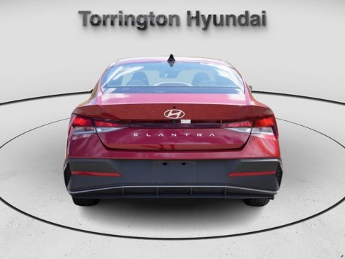 Certified 2024 Hyundai Elantra SEL image 6