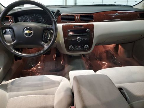 Used 2011 Chevrolet Impala LT image 13