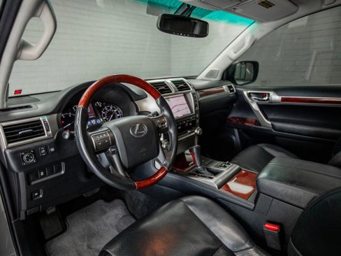 Used 2013 Lexus GX 460 image 16