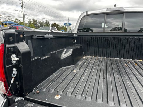 Used 2021 Toyota Tacoma SR image 43