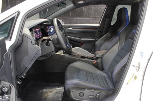 Used 2022 Volkswagen Golf R image 31