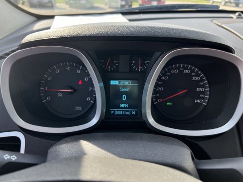 Certified 2017 Chevrolet Equinox LT w/ Convenience Package image 11