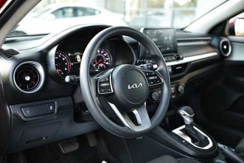 Used 2023 Kia Forte LXS image 18