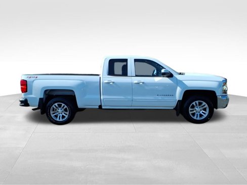 Used 2017 Chevrolet Silverado 1500 LT w/ All Star Edition image 27
