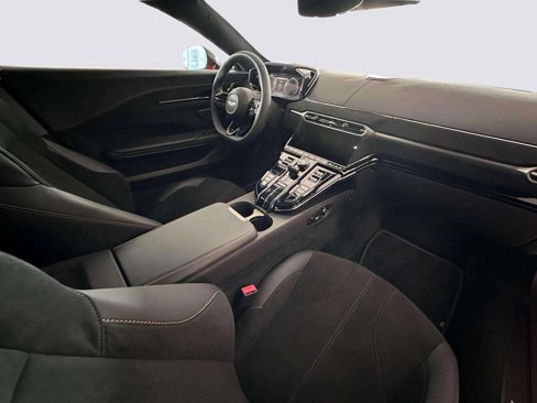 New 2025 Aston Martin V8 Vantage Coupe image 22