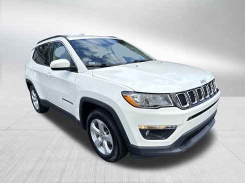 Used 2018 Jeep Compass Latitude w/ Popular Equipment Group image 3