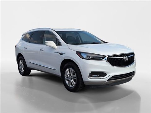 Used 2020 Buick Enclave Essence image 2
