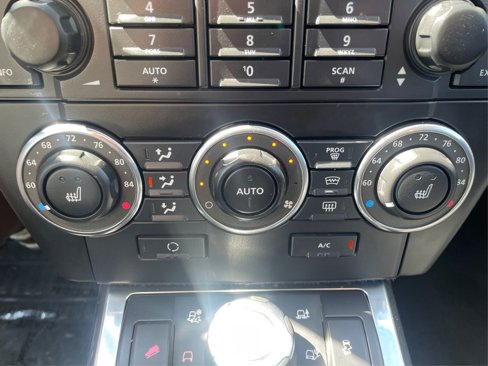 Used 2012 Land Rover LR2 HSE image 33