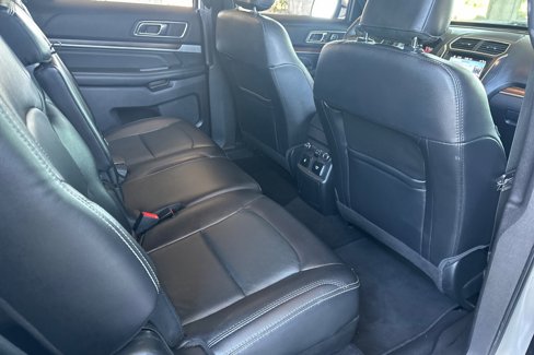 Used 2019 Ford Explorer Limited w/ Class III Trailer Tow Package image 36