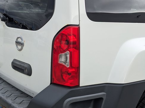 Used 2014 Nissan Xterra S image 10